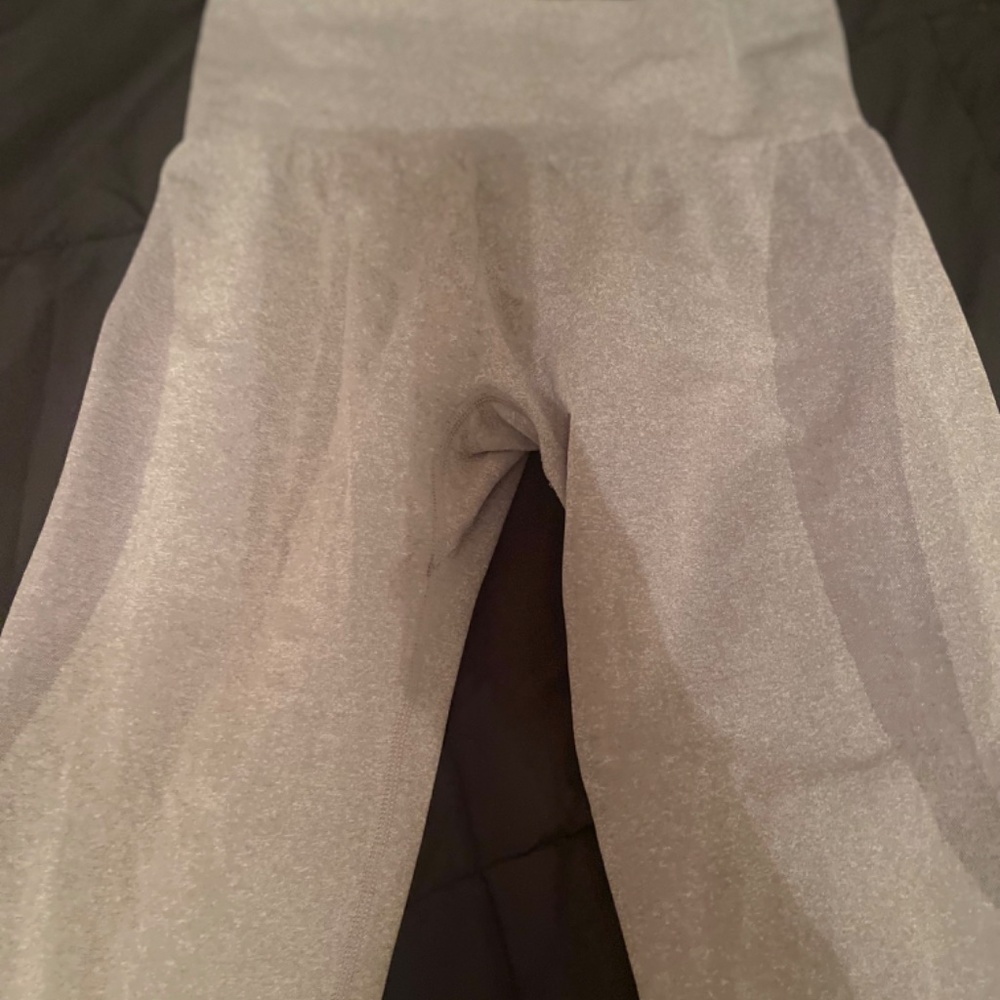 NVGTN gray leggings - Picture 2 of 2